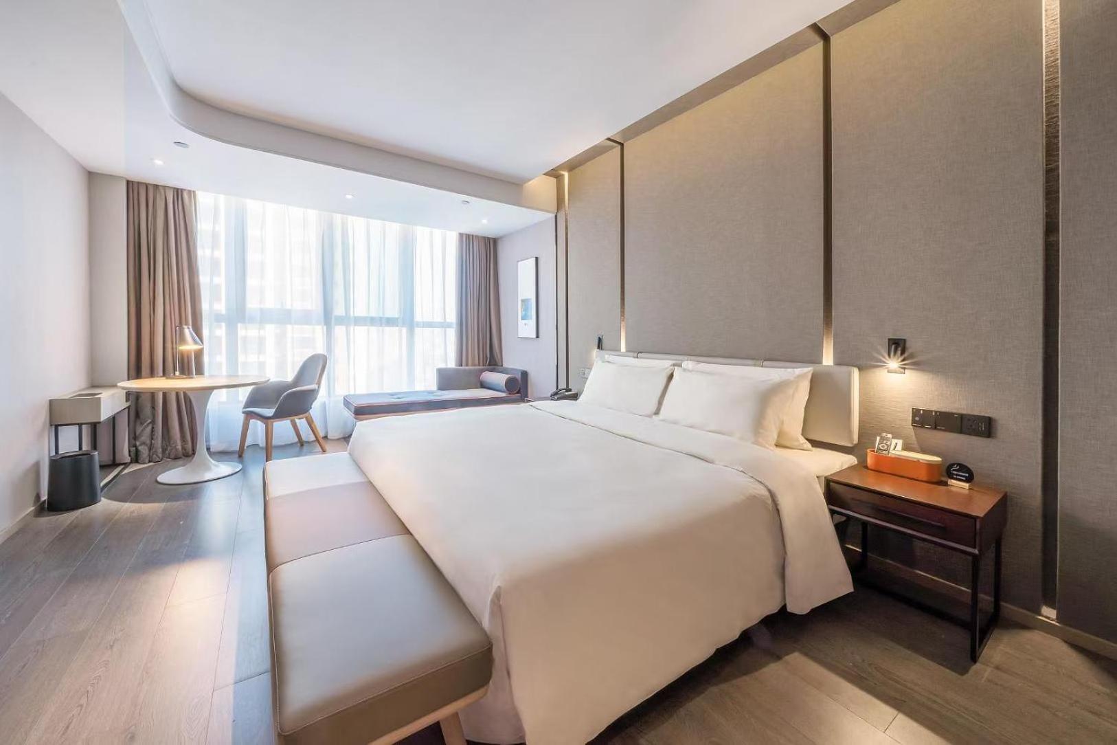 Atour Hotel Luzhou Bubugao New World Exterior photo
