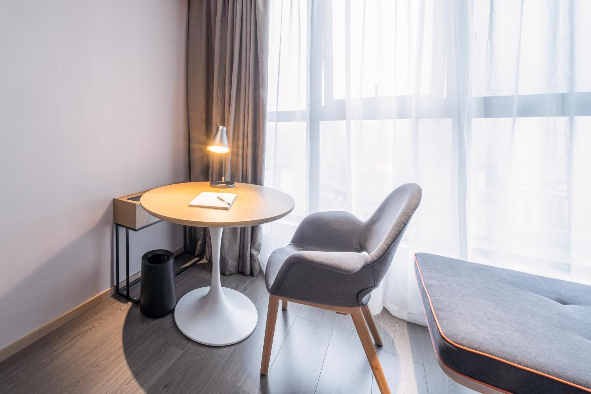 Atour Hotel Luzhou Bubugao New World Exterior photo