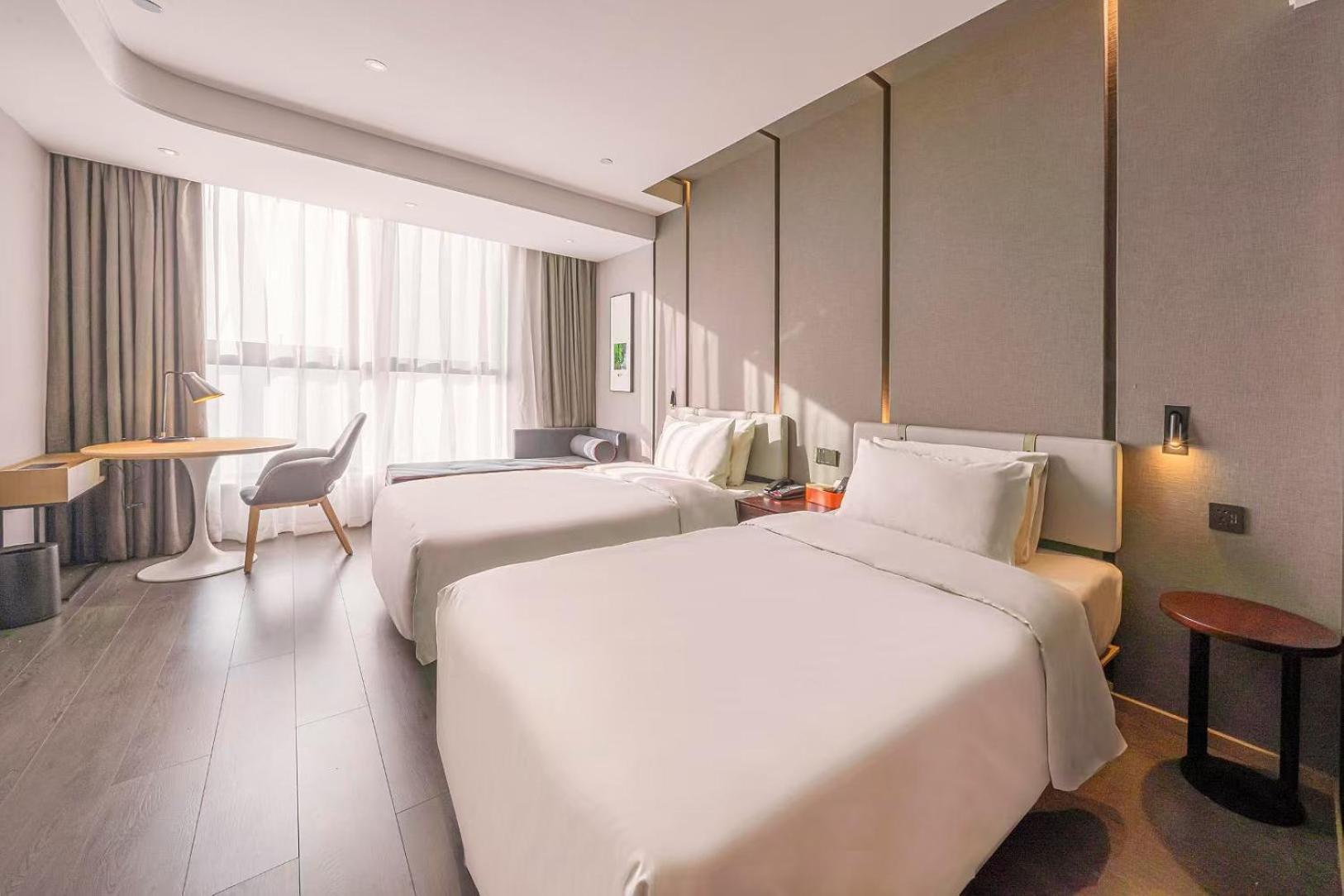 Atour Hotel Luzhou Bubugao New World Exterior photo