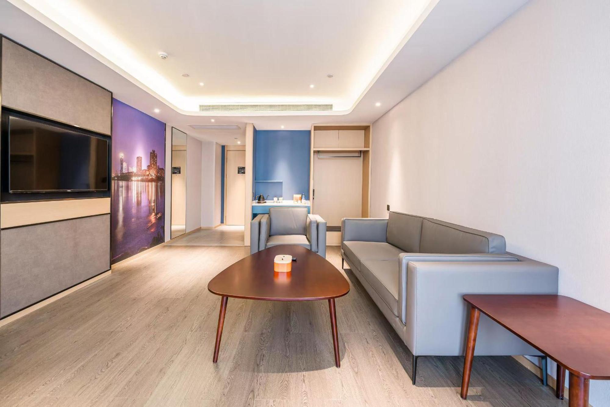 Atour Hotel Luzhou Bubugao New World Exterior photo